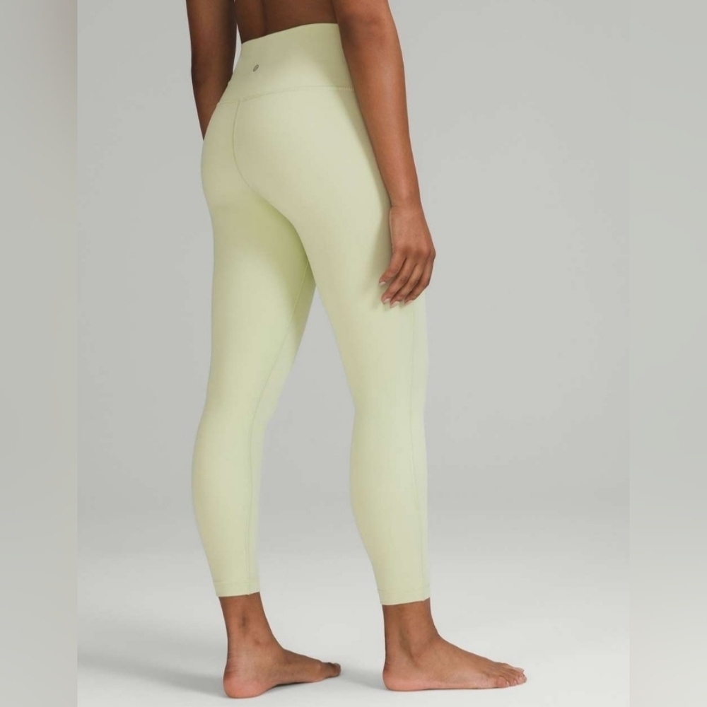 Lululemon Wunder Under High-Rise Tight 25"Creamy Mint size 6